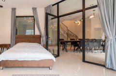 רון וילאג בוטיק 2