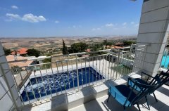 וילה לבנה יבנאל 10