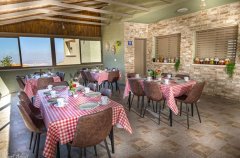 אחוזת האלונים 5