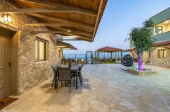 אחוזת האלונים 32