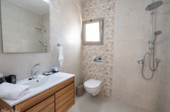 אחוזת האלונים 58