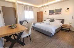 אחוזת האלונים 47