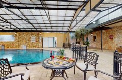 אחוזת האלונים 10