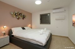 וילה אחוזת שושנים בוטיק 27