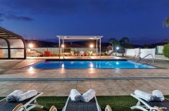 וילה אחוזת שושנים בוטיק 41