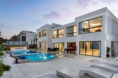 וילה מאנקי 13