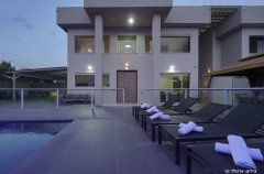 אחוזת אסתובן 8